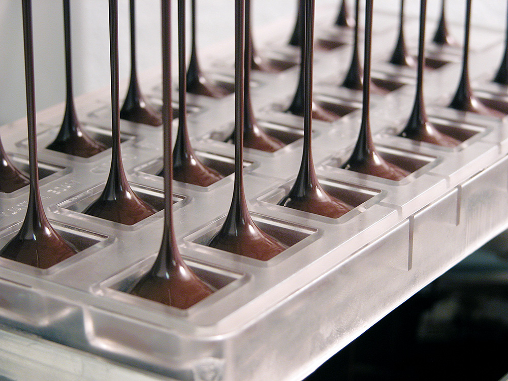Benefits and Kinds of Chocolate Depositor Machines